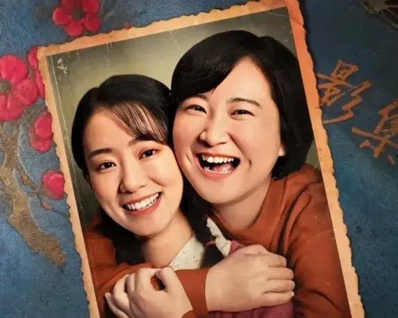 娱乐圈绯闻最新爆料视频,视频揭秘明星恋情疑云